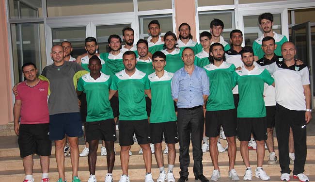 12 bingölspor gol olup yağdı