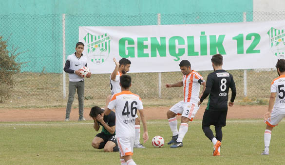 12bingölspor fırsatı tepti!