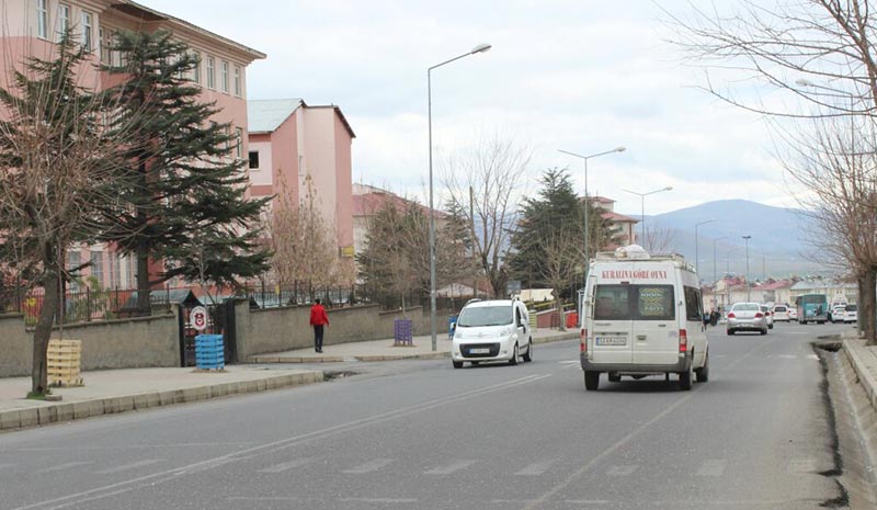 Kültür Caddesi`ne üstgeçit yapılacak