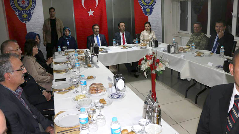 Polis, huzur ve güvenliğimizin teminatıdır