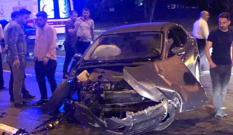 Bingöl`de Trafik Kazaları: 2 Ölü, 6 Yaralı