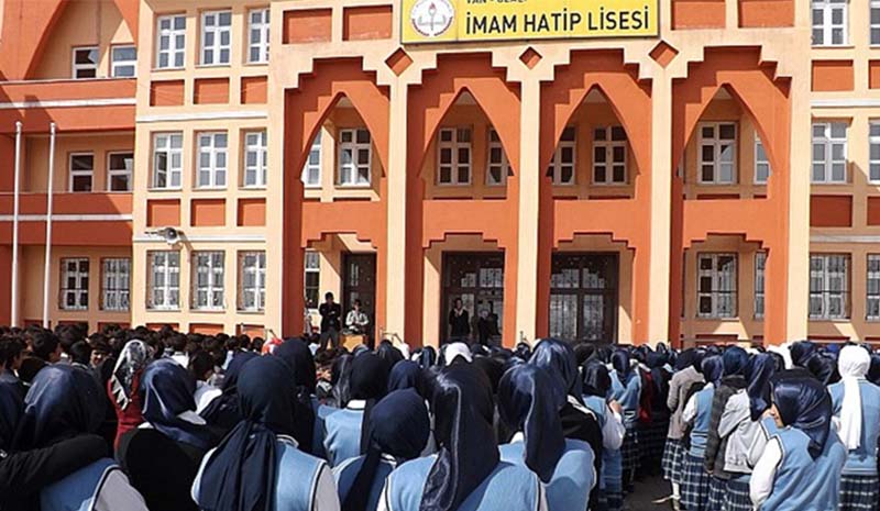 STK`lardan İmam Hatiplilere Burs