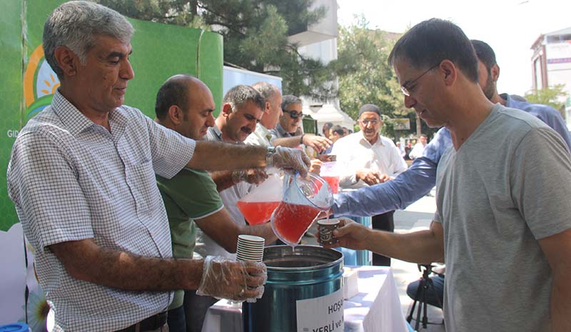 Gazlı değil yöresel içecek