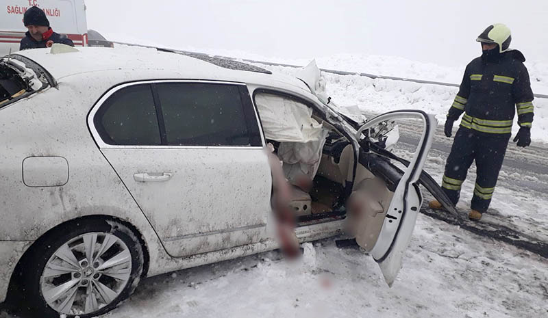 Trafik Kazası: 1 Ölü 10 Yaralı