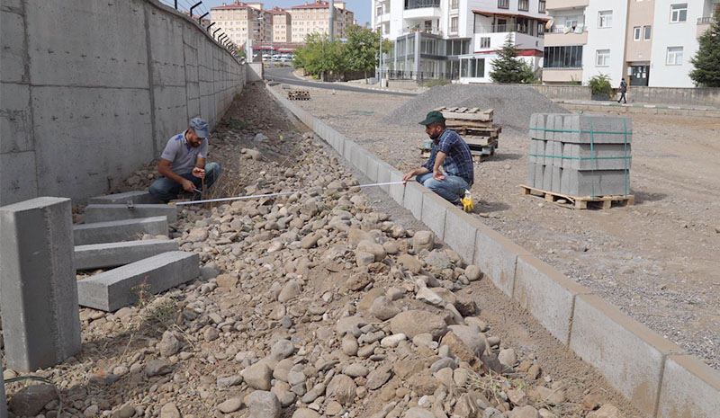 Üstyapı çalışmaları başladı