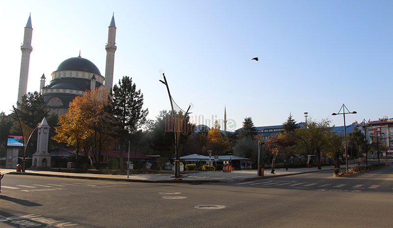 Bingöl sessizliğe büründü, şehir boş kaldı