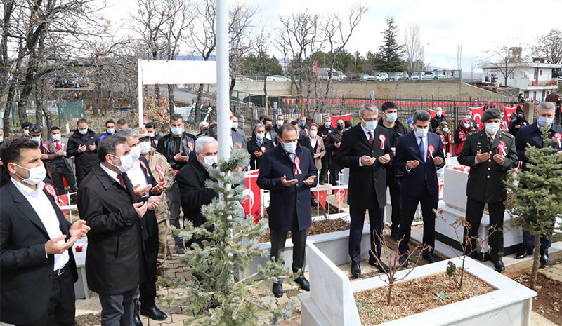 `O gün yaşayan ruh, bugün de dipdiri ayakta durmaktadır`