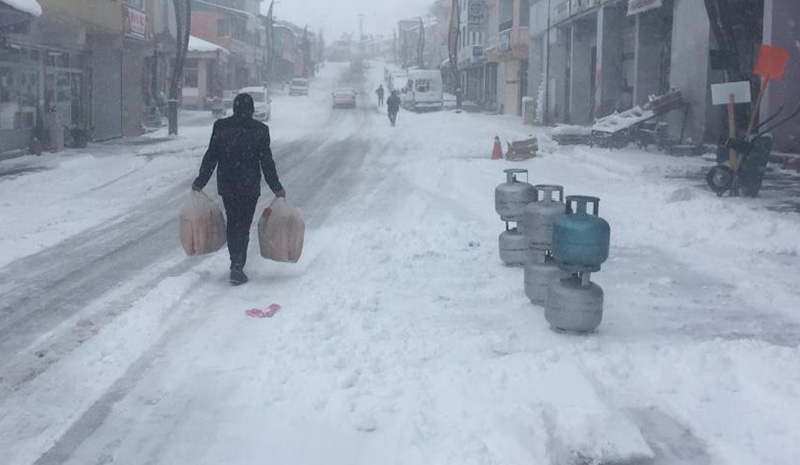 Karlıova`da haftasonu tipi etkili oldu