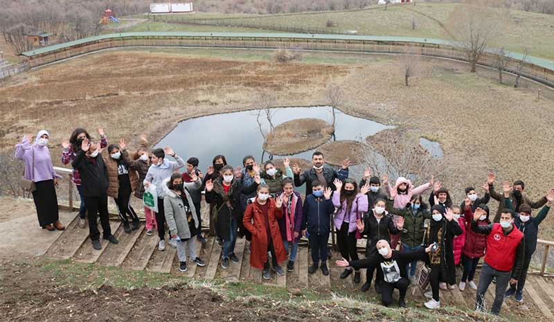 Çevre illerden geldiler, doya doya gezdiler