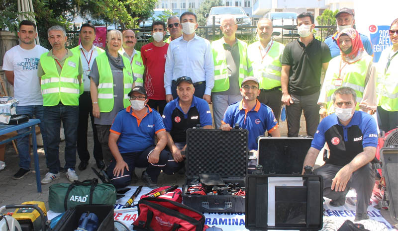 Deprem farkındalık sergisi açıldı