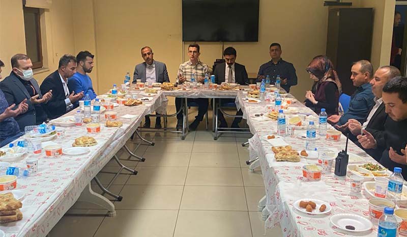 Kaptanoğlu, emniyet personeli ile iftar açtı