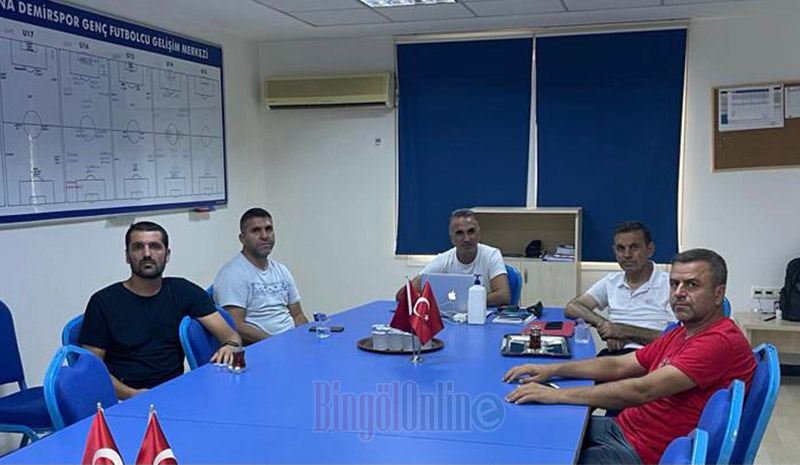 Teknik Ekip Adanademirspor`da Eğitime Alındı