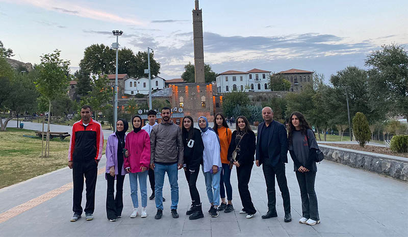 Gençli öğrenciler Diyarbakır gezisinde