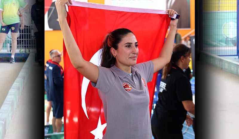 Eda Sayak, dünya şampiyonu oldu!