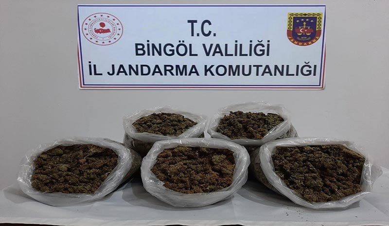 3 kilo esrar ele geçirildi: 2 gözaltı