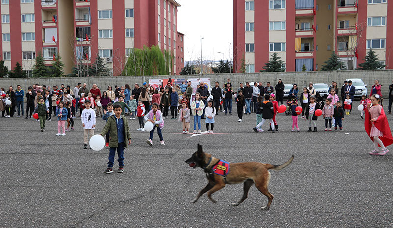 Bingöl Jandarma`da 23 Nisan etkinliği