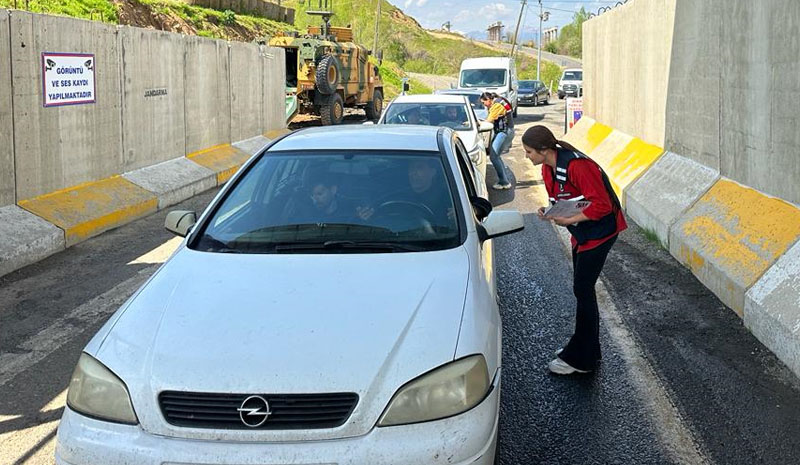 790 kişiye KADES tanıtıldı