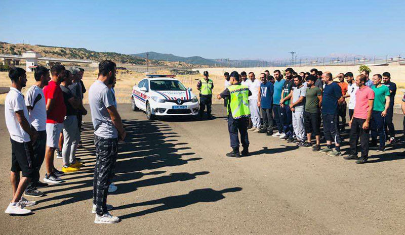 Bingöl`de vatandaşlara trafik eğitimi