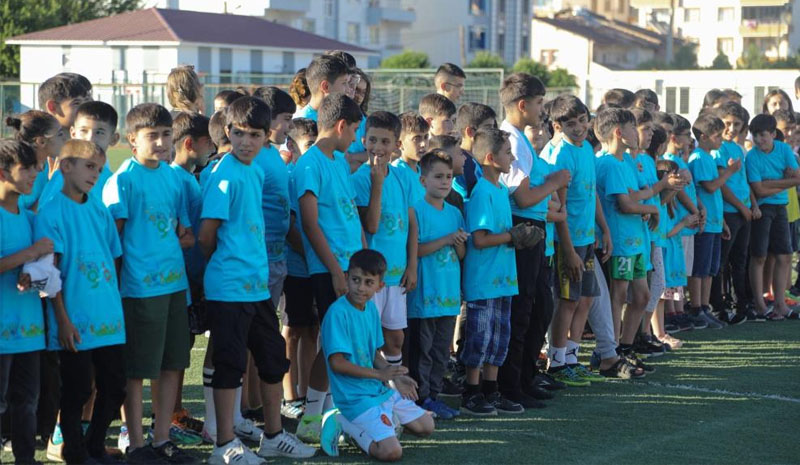 Genç`te yaz spor okullarının açılışı yapıldı