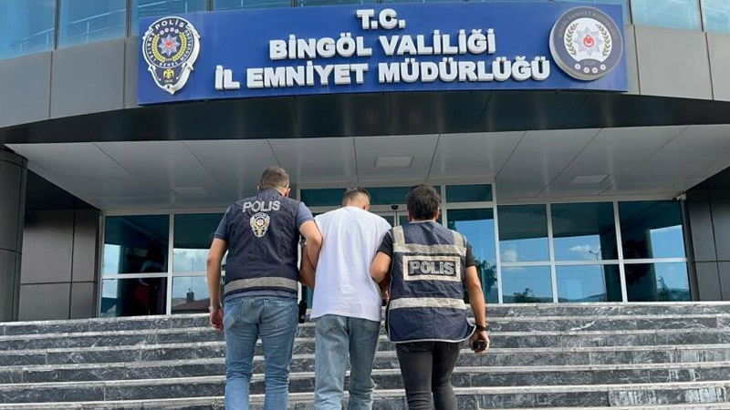 Bingöl`de aranması bulunan şahıs polis ekiplerince yakalandı