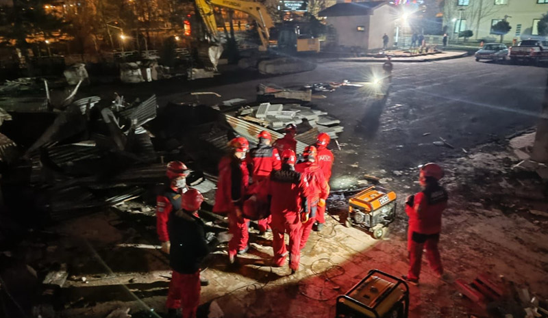 AKUT`tan olası Bingöl depremi için gece tatbikatı