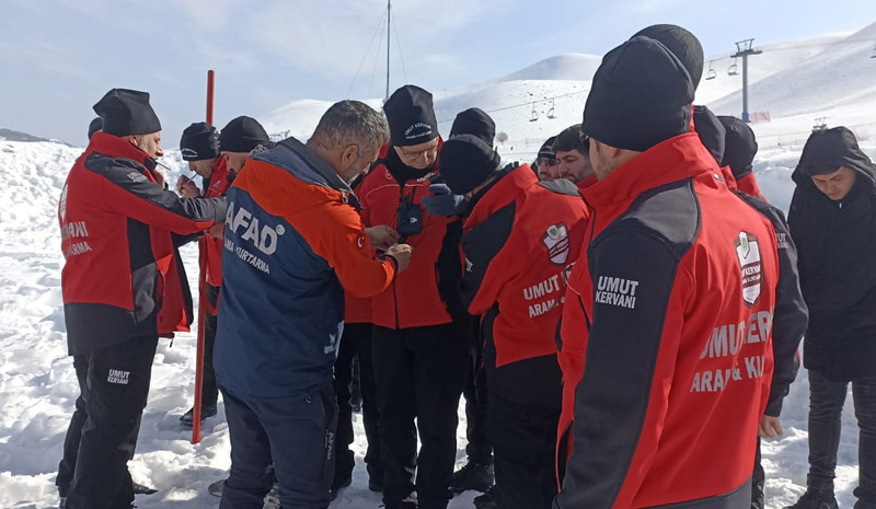 Bingöl`de bir arama kurtarma ekibi daha kuruldu! Umut Kervanı