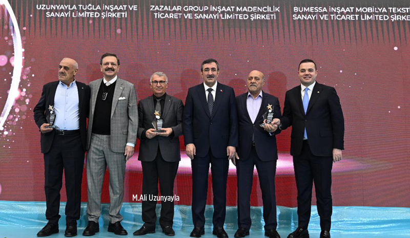 Uzunyayla`ya Üç Dalda Ödül