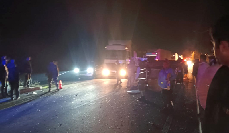 Ekinyolu mevkiinde kaza: 3 yaralı