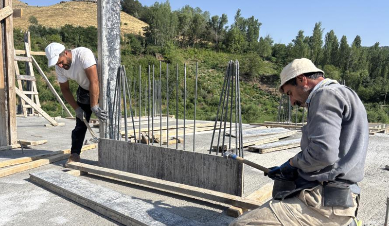 Bingöl`de 40 Derecede Ekmek Mesaisi