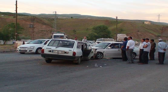 Aşrı sürat kaza getirdi