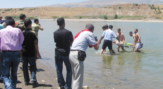 Balık tutarken düştüğü murat nehri`nde boğuldu