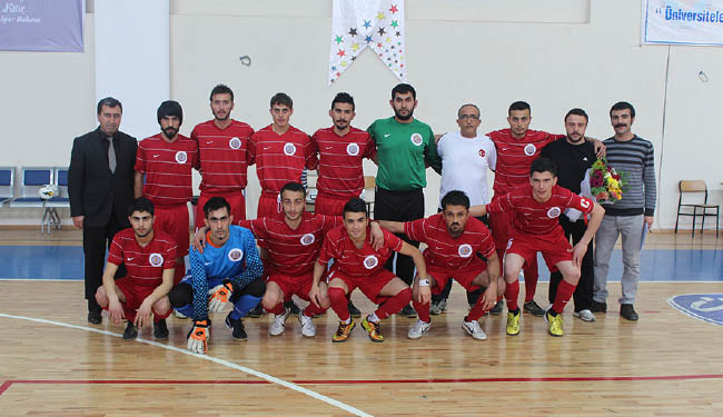 Bingöl üniversitesi mardin`i 7-1 yendi