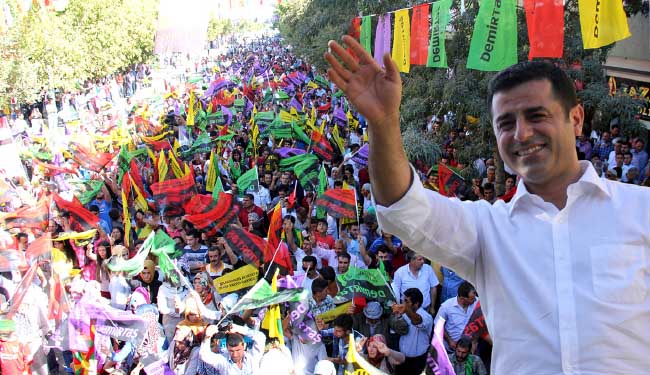 Demirtaş: değişimin önünü açın