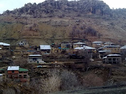 Harmancık köyü`nde kaya korkusu