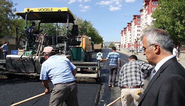 Ikinci kat asfalt çalışmaları başladı