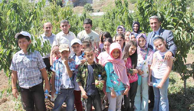 Öğrenciler `tarım kampına` alındı