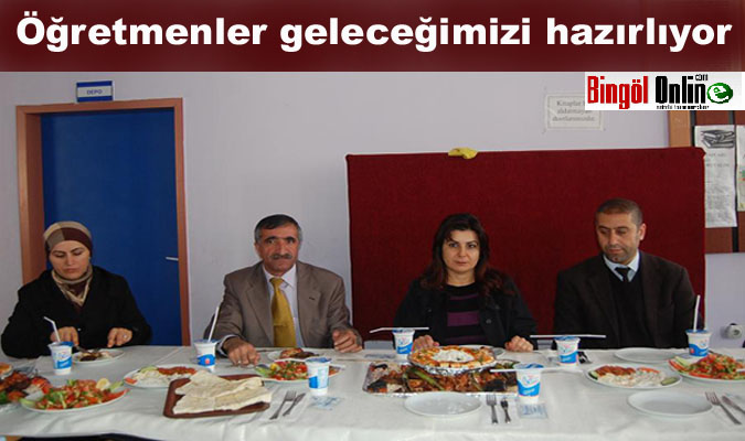 Öğretmenler geleceğimizi hazırlıyor