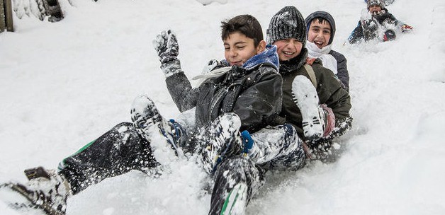 Okullar pazartesi`ye kadar tatil