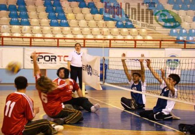 Oturarak voleybol antrenörlüğü kursu açılacak