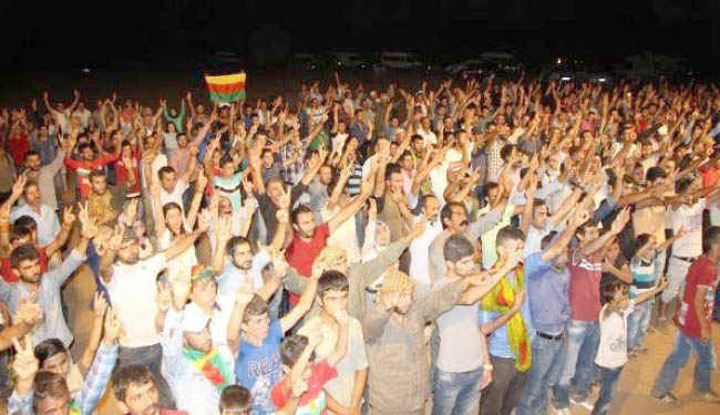 Pkk`lılar festivale katıldı