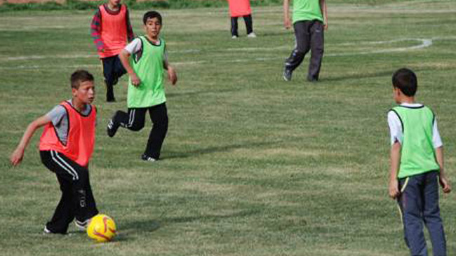 U-13 şampiyonu belediye bingölspor