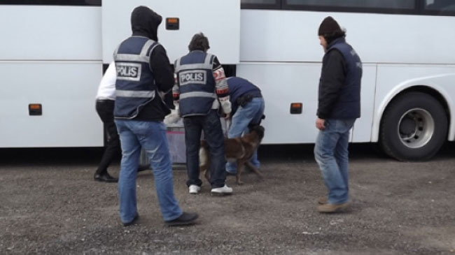 Yolcu otobüsünde esrar bulundu