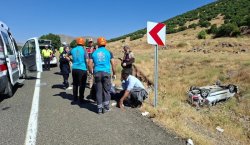 Bingöl`de araç takla attı: 6 yaralı