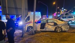 Bingöl`de otomobil ile tır çarpıştı: 5 kişi yaralandı