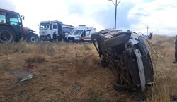 Bingöl`de otomobil şarampole yuvarlandı: 4 yaralı